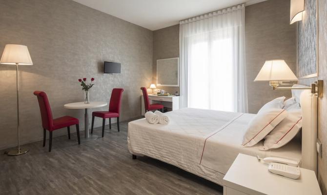 nuovohoteldelporto it camere 011